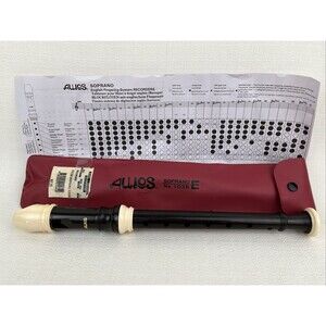 Vintage Aulos Soprano E Recorder‎ In Original Case No. 103N With Music